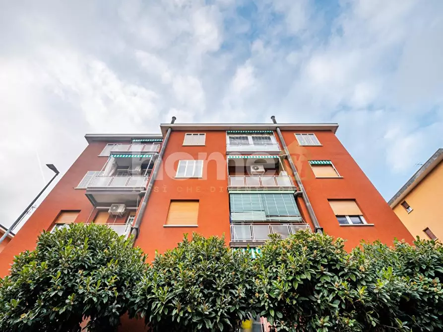 Immagine 38 di Appartamento in vendita  a Casalecchio Di Reno