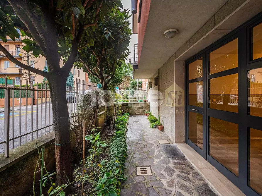 Immagine 35 di Appartamento in vendita  a Casalecchio Di Reno