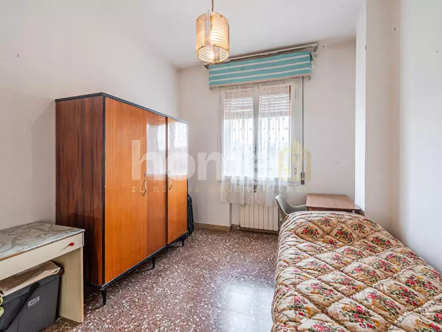 Immagine 16 di Appartamento in vendita  a Casalecchio Di Reno