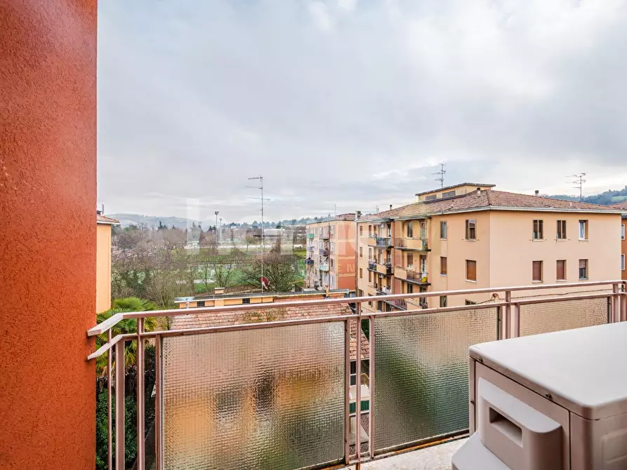 Immagine 27 di Appartamento in vendita  a Casalecchio Di Reno