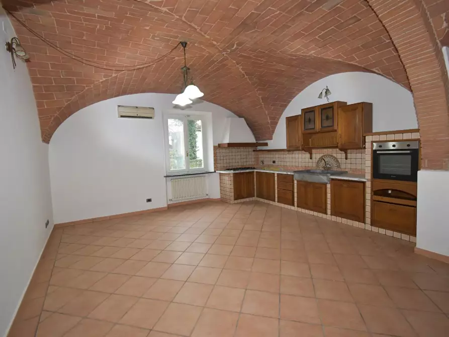 Immagine 12 di Appartamento in vendita  a San Giuliano Terme