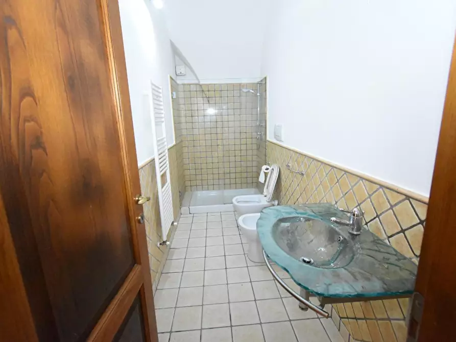 Immagine 34 di Appartamento in vendita  a San Giuliano Terme