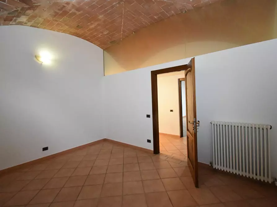 Immagine 31 di Appartamento in vendita  a San Giuliano Terme