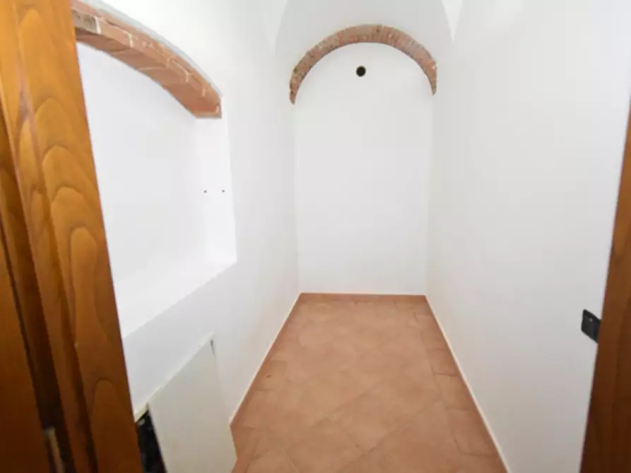 Immagine 17 di Appartamento in vendita  a San Giuliano Terme