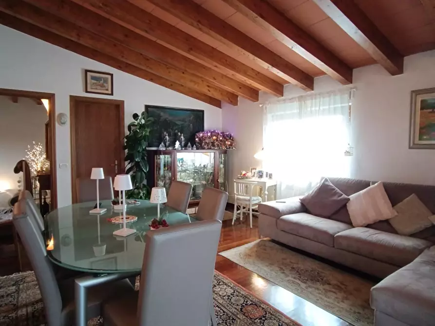 Immagine 40 di Villa in vendita  a Montignoso