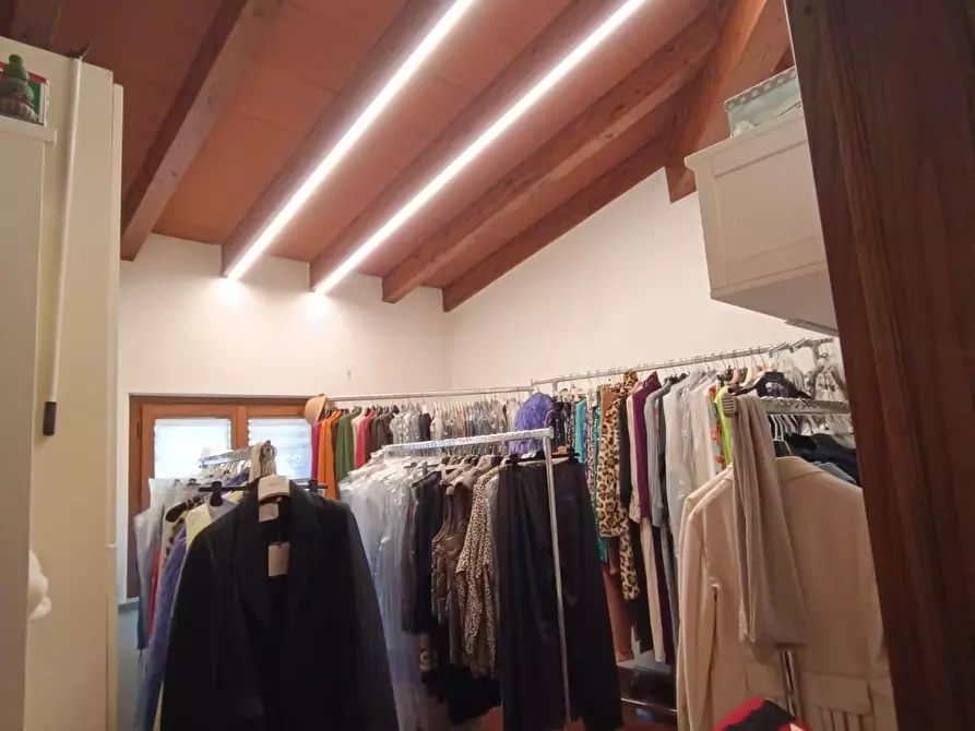 Immagine 44 di Villa in vendita  a Montignoso