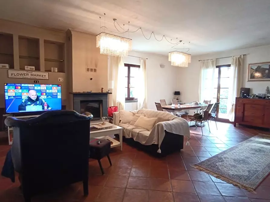 Immagine 13 di Villa in vendita  a Montignoso