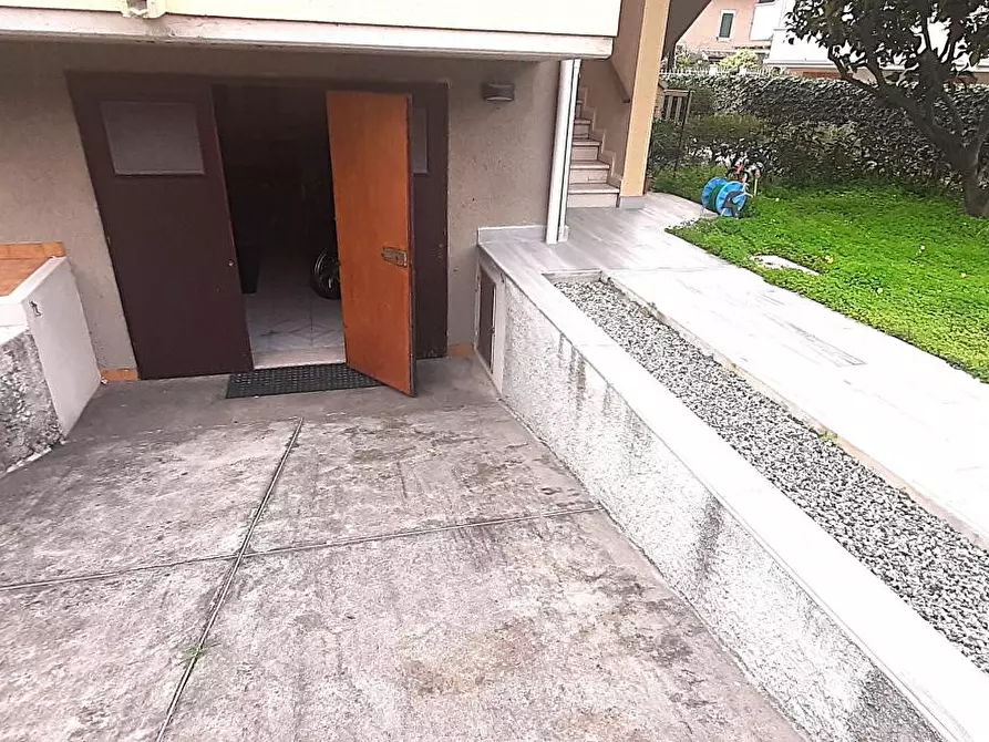 Immagine 33 di Appartamento in vendita  a Rosignano Marittimo