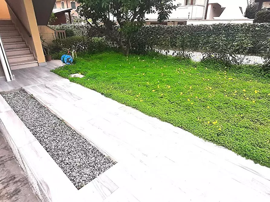 Immagine 4 di Appartamento in vendita  a Rosignano Marittimo