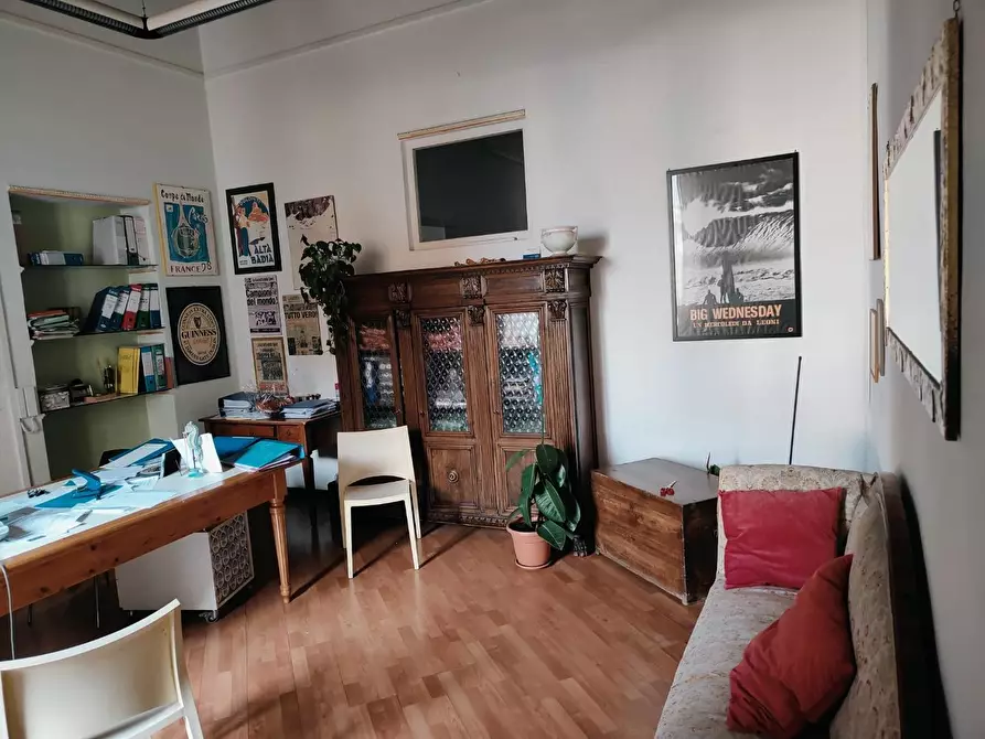 Immagine 3 di Appartamento in vendita  a Livorno