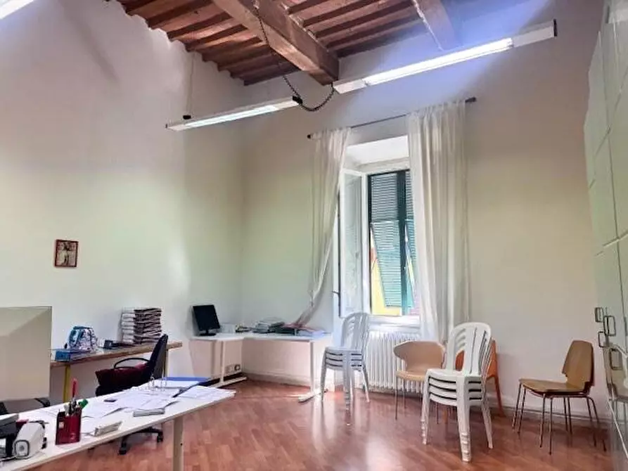 Immagine 4 di Appartamento in vendita  a Livorno