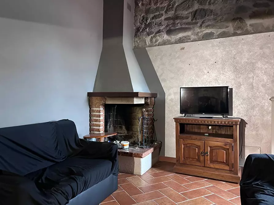 Immagine 8 di Casa semindipendente in affitto  a Aulla