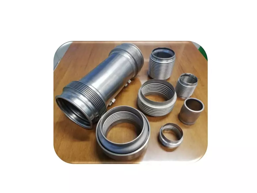 Immagine 3 di Attività commerciale in vendita  a Vercelli