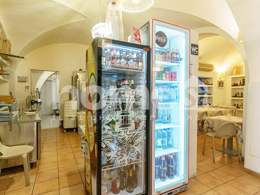 Immagine 7 di Negozio in vendita  a Catania