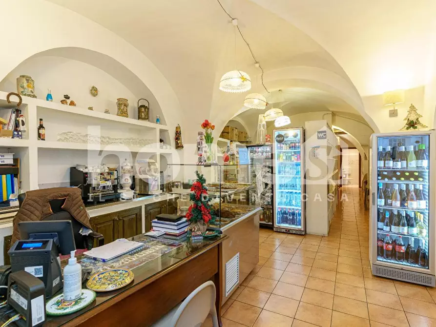 Immagine 2 di Negozio in vendita  a Catania