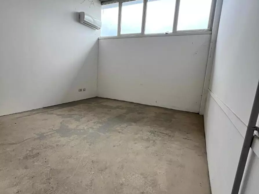 Immagine 2 di Locale commerciale in vendita  a Montelupo Fiorentino