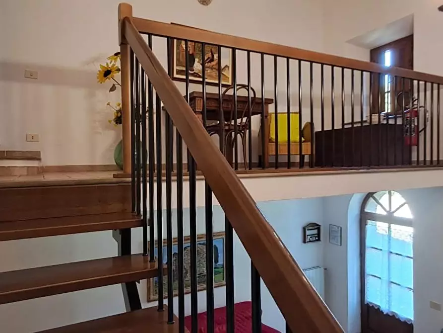 Immagine 15 di Casa colonica in vendita  a Volterra