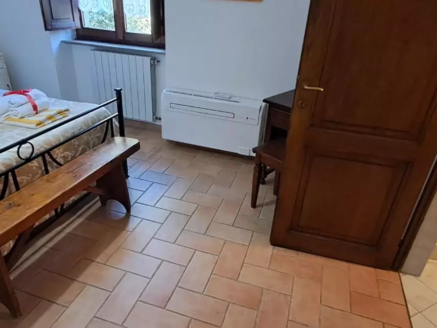 Immagine 17 di Casa colonica in vendita  a Volterra