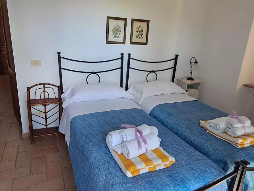 Immagine 19 di Casa colonica in vendita  a Volterra