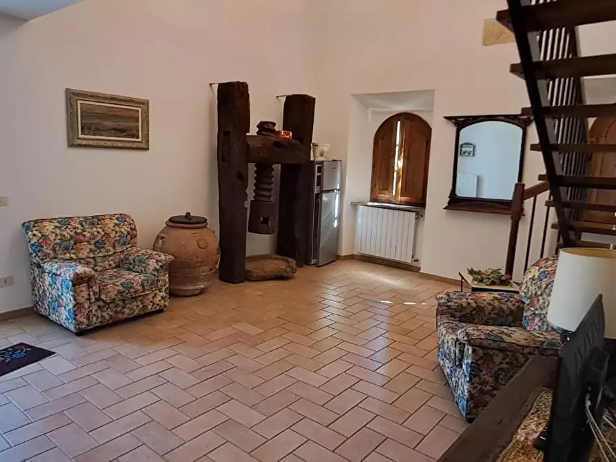 Immagine 7 di Casa colonica in vendita  a Volterra