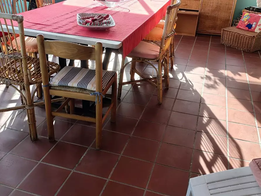 Immagine 11 di Mansarda in vendita  a Carrara