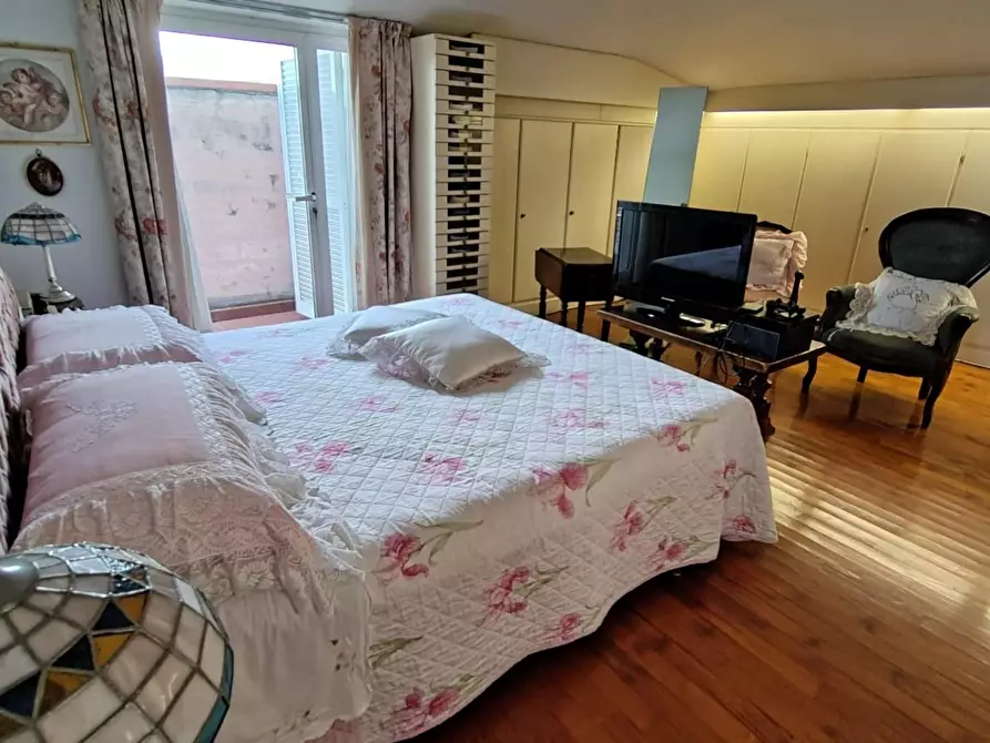 Immagine 20 di Mansarda in vendita  a Carrara