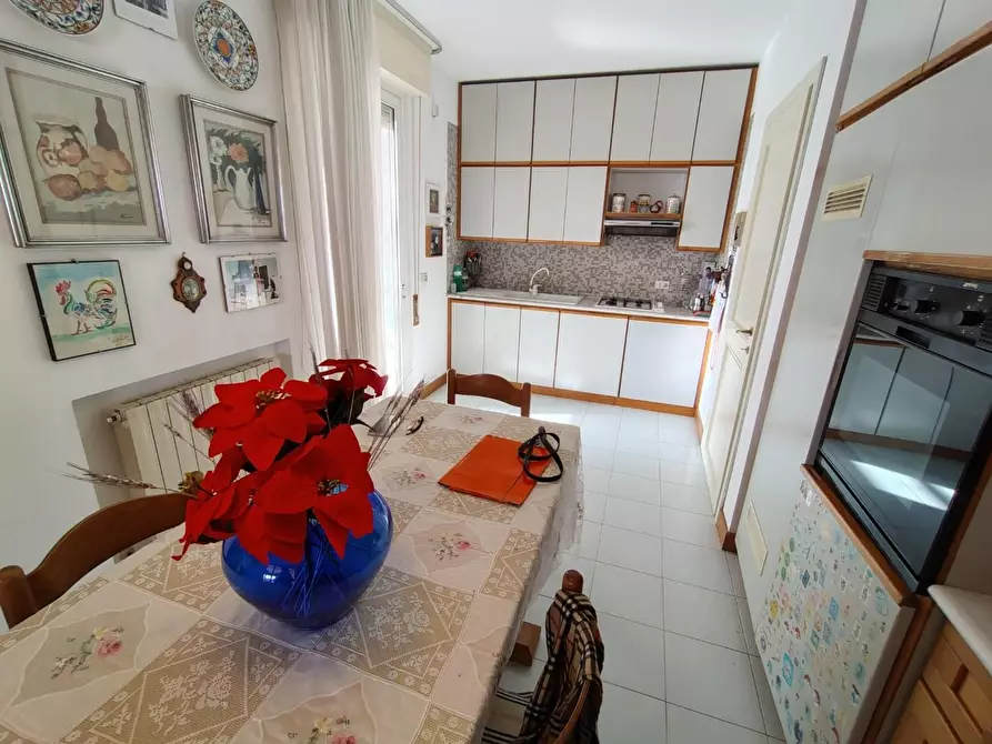 Immagine 6 di Mansarda in vendita  a Carrara