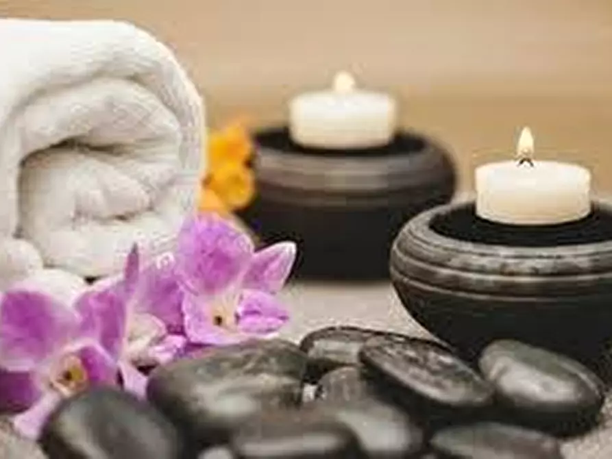 Immagine 1 di Attività commerciale in vendita  a Ciriè