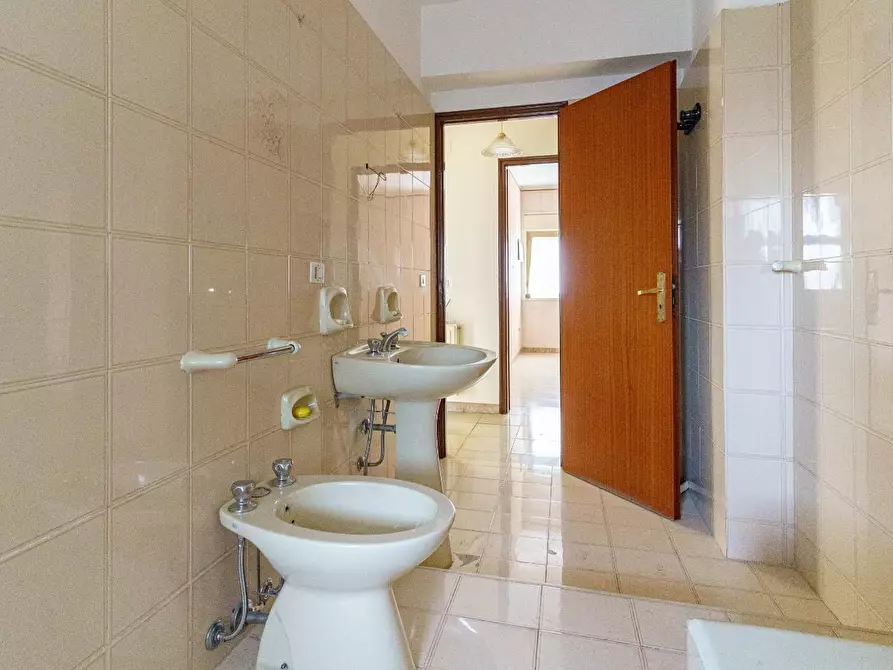 Immagine 16 di Appartamento in vendita  a Catania