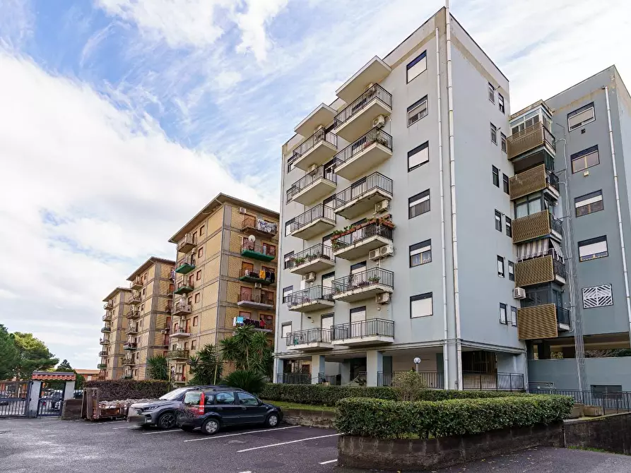 Immagine 1 di Appartamento in vendita  a Catania