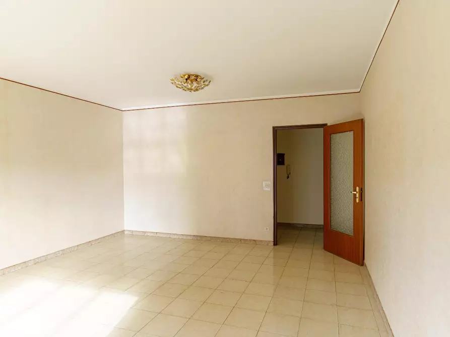 Immagine 29 di Appartamento in vendita  a Catania