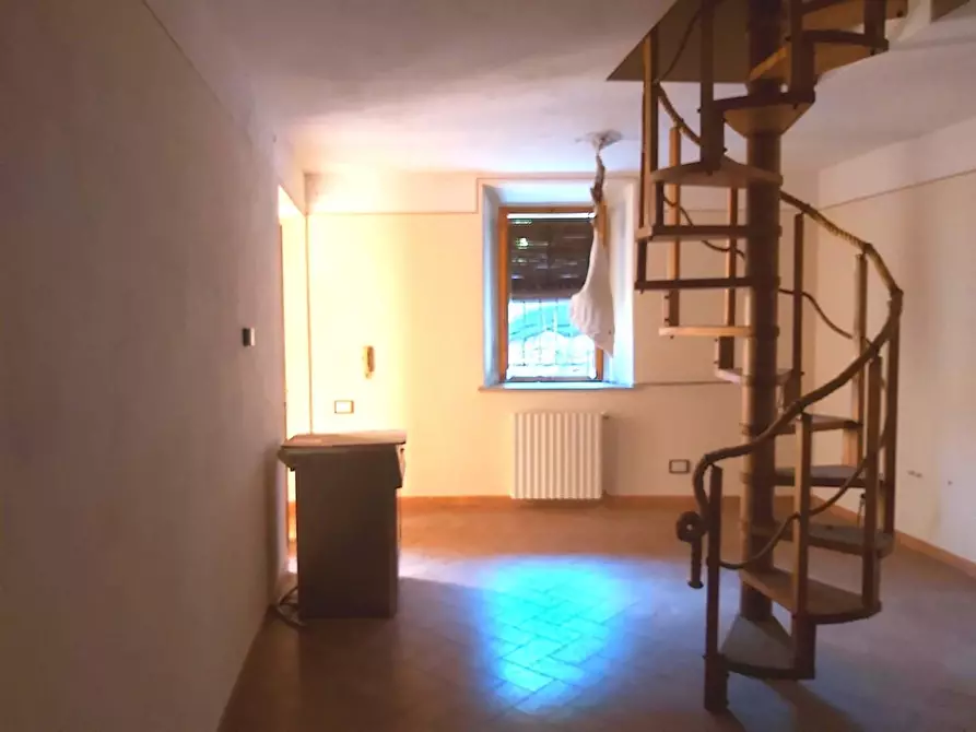 Immagine 25 di Porzione di casa in vendita  a Vicopisano