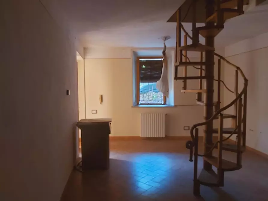 Immagine 30 di Porzione di casa in vendita  a Vicopisano