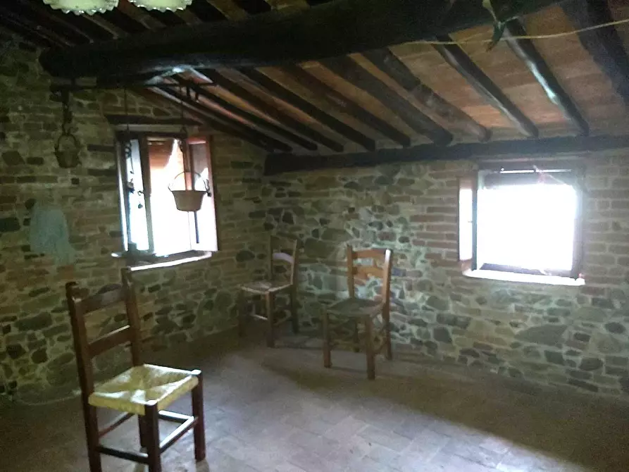 Immagine 39 di Porzione di casa in vendita  a Vicopisano