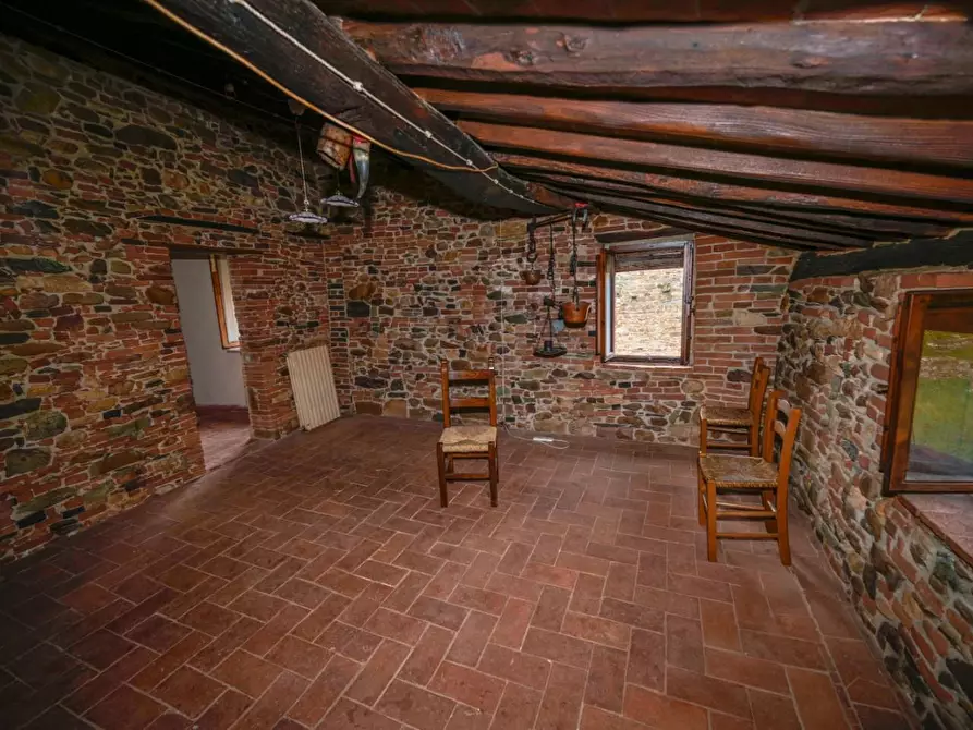 Immagine 61 di Porzione di casa in vendita  a Vicopisano