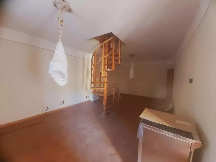 Immagine 29 di Porzione di casa in vendita  a Vicopisano