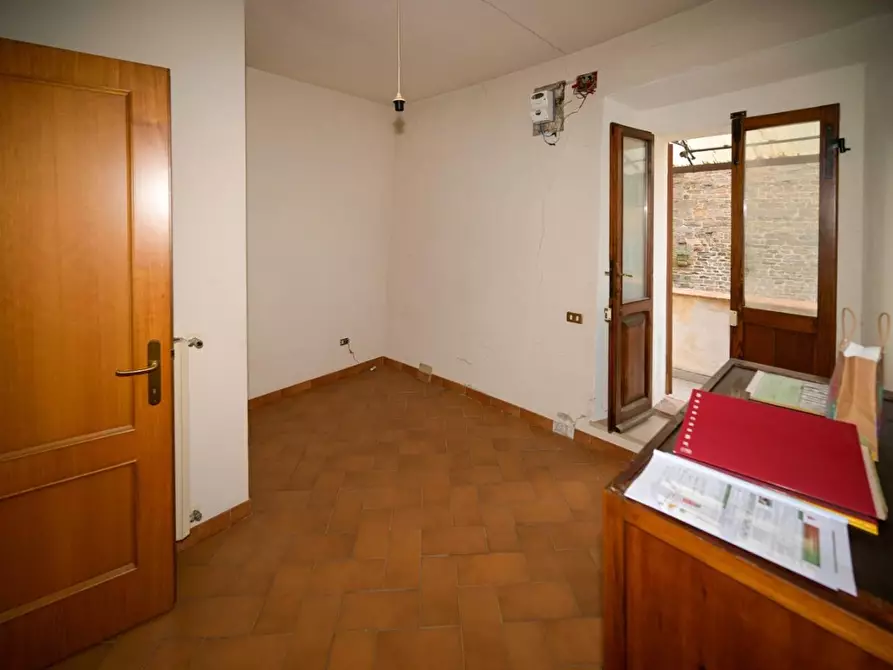 Immagine 60 di Porzione di casa in vendita  a Vicopisano