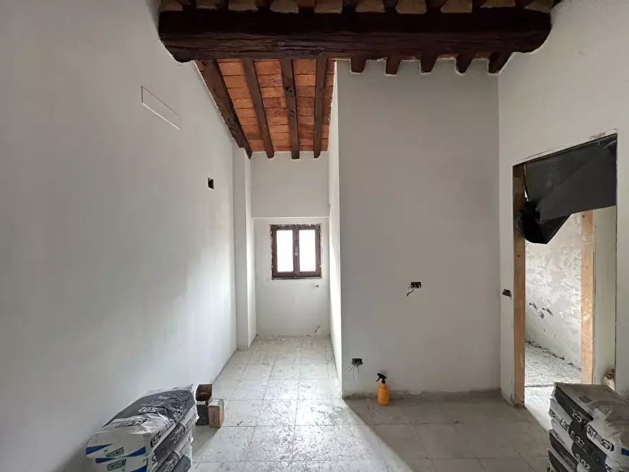 Immagine 10 di Appartamento in vendita  a Calcinaia