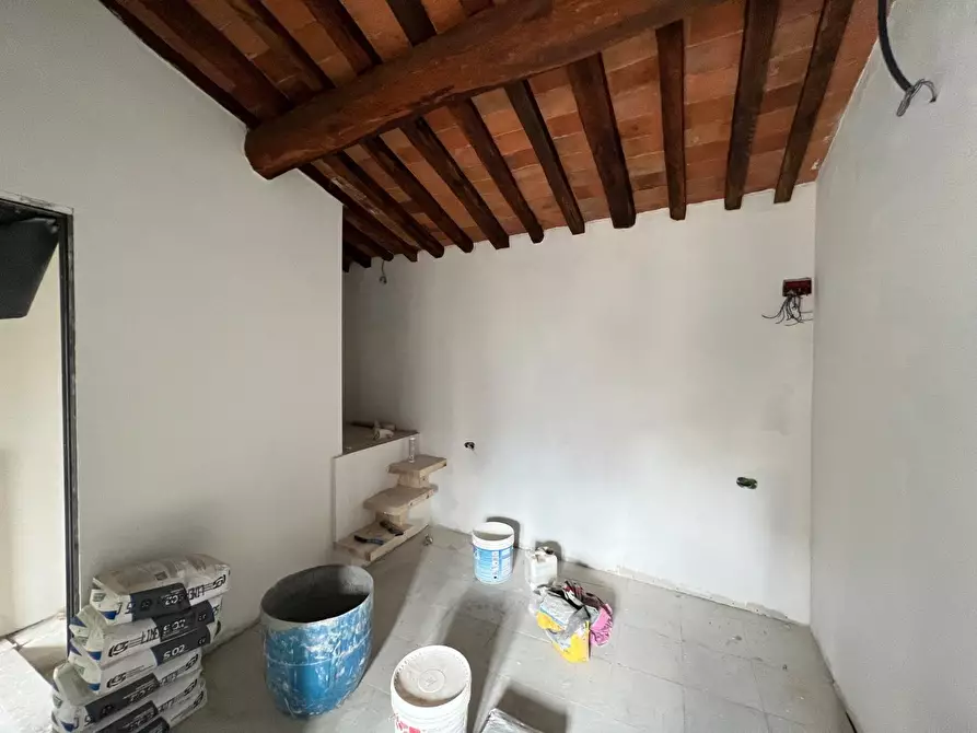 Immagine 11 di Appartamento in vendita  a Calcinaia