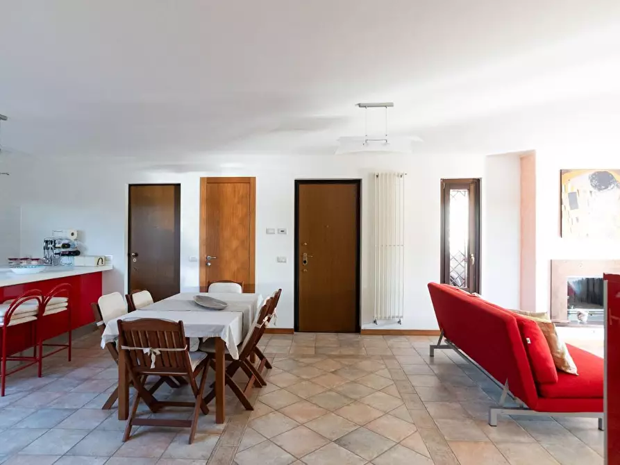 Immagine 79 di Casa indipendente in vendita  a Carrara