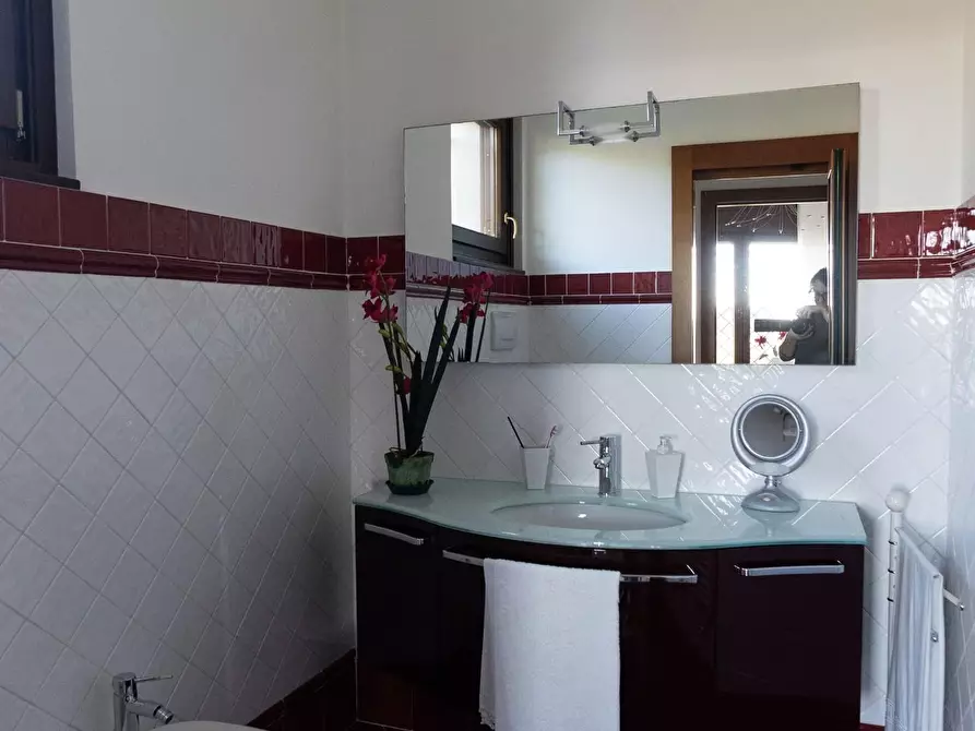 Immagine 59 di Casa indipendente in vendita  a Carrara