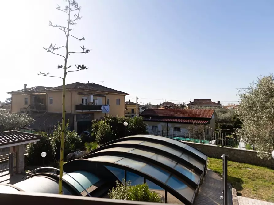 Immagine 37 di Casa indipendente in vendita  a Carrara