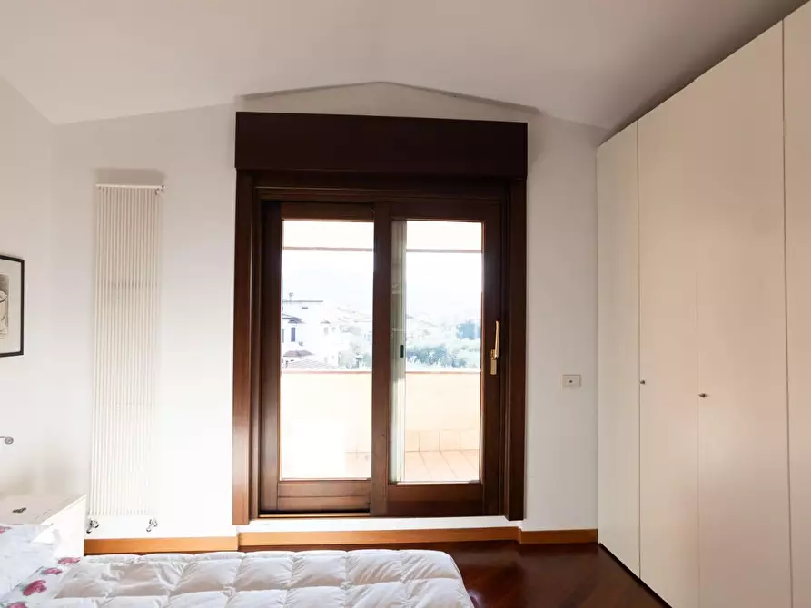 Immagine 39 di Casa indipendente in vendita  a Carrara