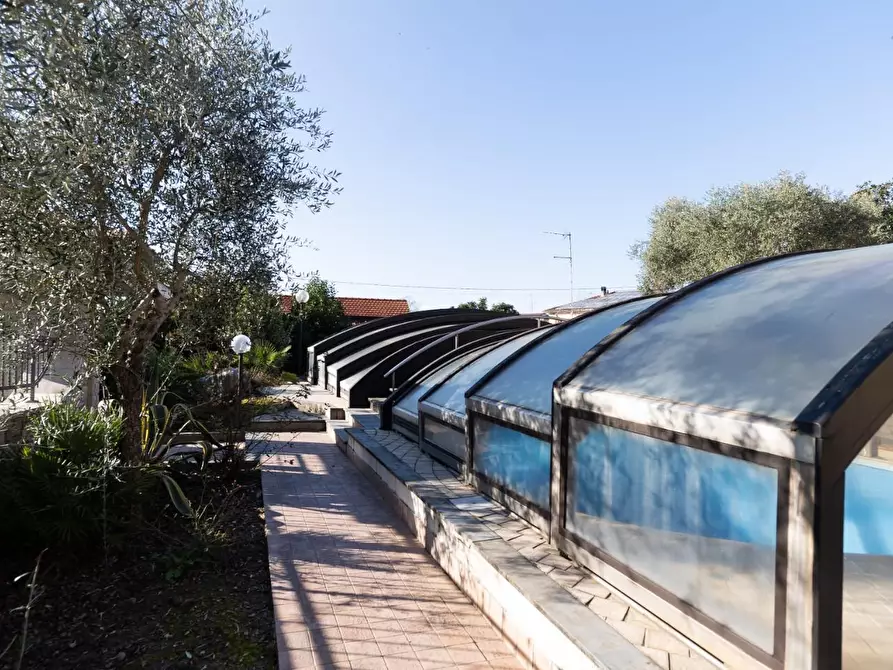 Immagine 13 di Casa indipendente in vendita  a Carrara