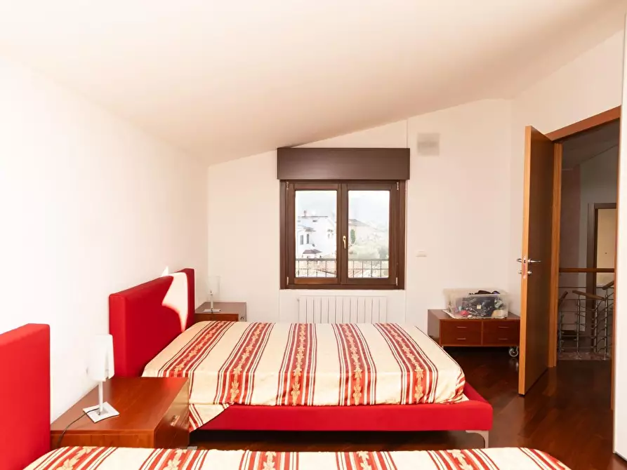 Immagine 48 di Casa indipendente in vendita  a Carrara