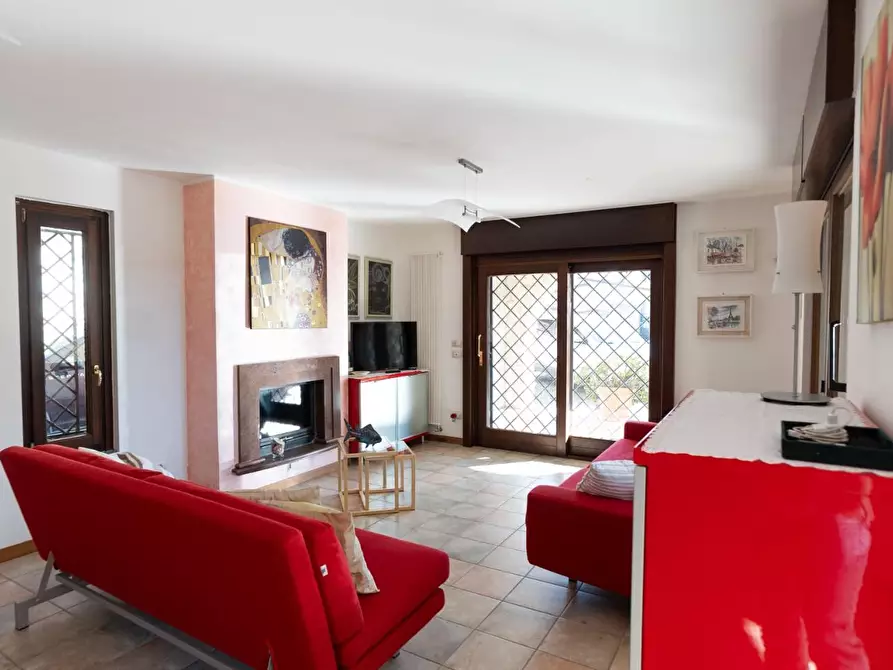 Immagine 77 di Casa indipendente in vendita  a Carrara