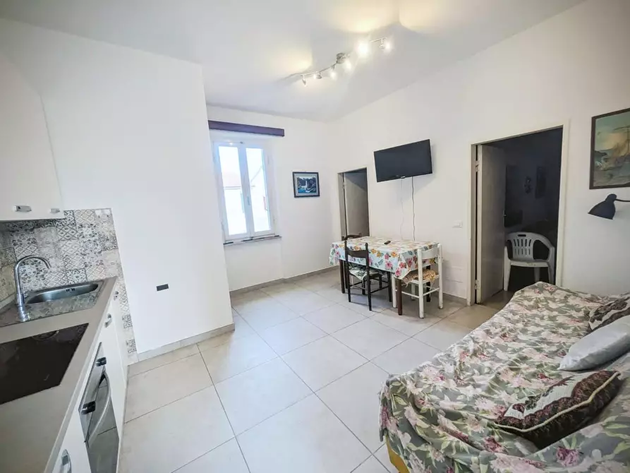 Immagine 2 di Appartamento in vendita  a Rosignano Marittimo