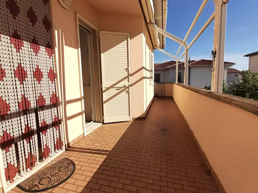 Immagine 16 di Appartamento in vendita  a Cecina