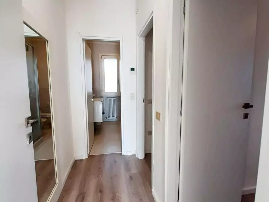 Immagine 5 di Appartamento in vendita  a Cecina