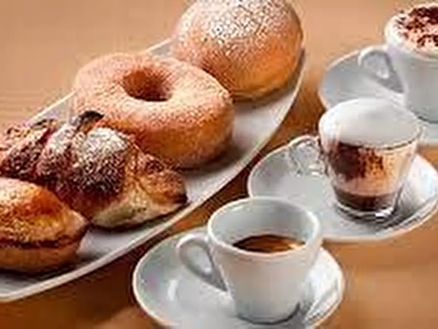 Immagine 26 di Bar / Ristorante in vendita  a Moncalieri